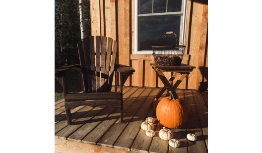 plush74 serene lakefront solar cabins retreat 2