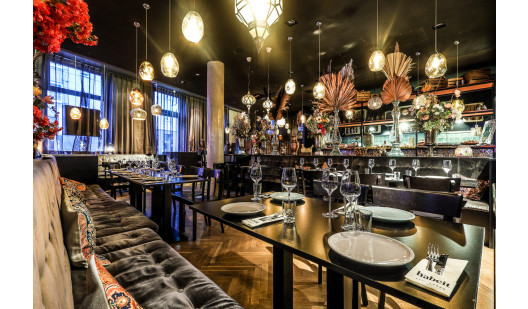 plush74 shalom restaurant bar berlin 1