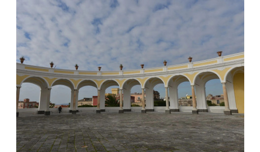 plush74 street scene in naples 4(1)