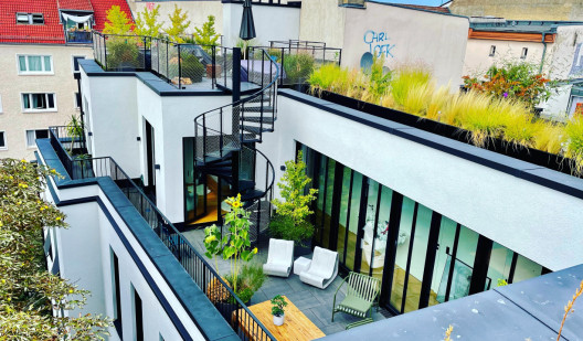 plush74 tazmahal berlin 2