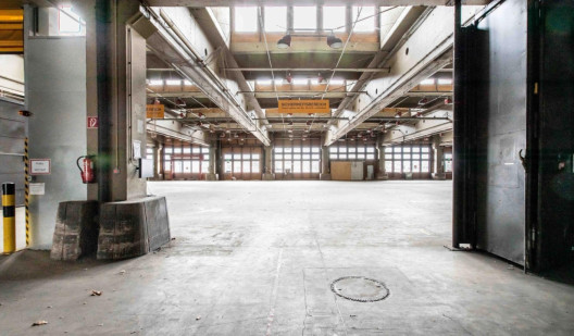 plush74 the airport event hangar 2