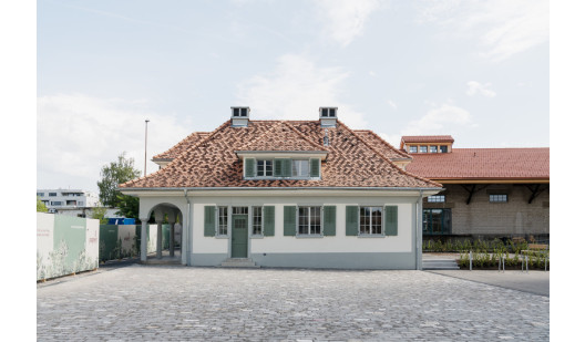 plush74 the gatehouse 1