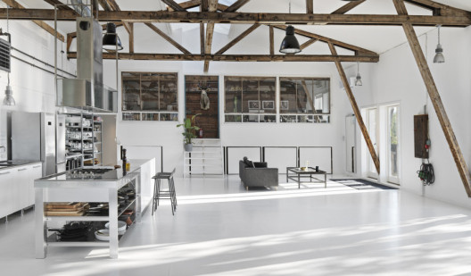 plush74 the peninsula studio 3(1)