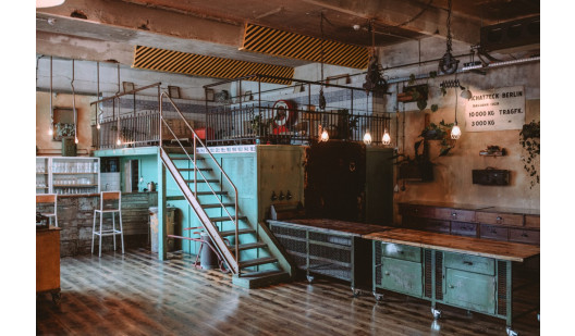 plush74 the retro industrial loft 1(1)