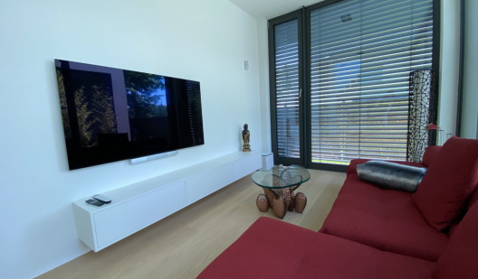 plush74 the sunlit lake house 1 (1)