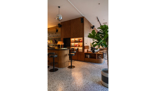 plush74 the timeless vintage cafe 1