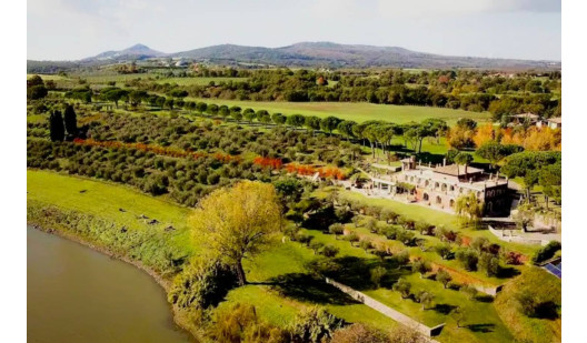 plush74 toskana lake villa 31