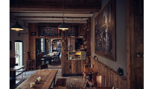 plush74 traditional bar 1