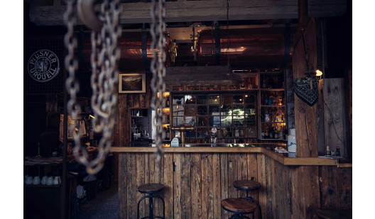 plush74 traditional bar 2