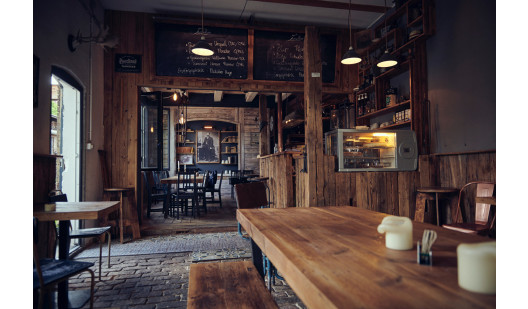 plush74 traditional bar 3