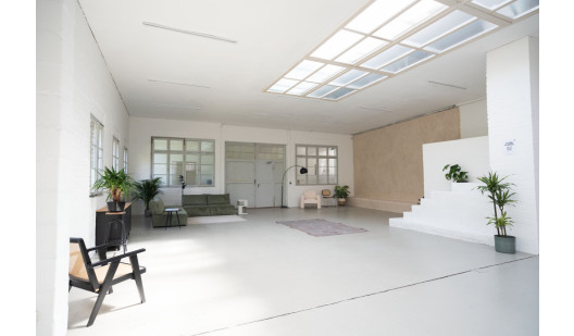 plush74 two level studio 13