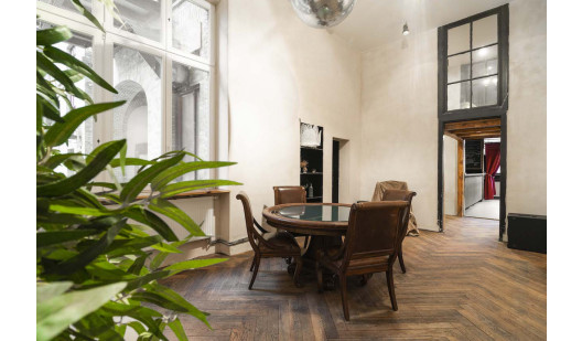 plush74 underground space berlin 6