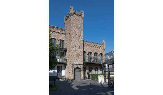 plush74 unique little 1