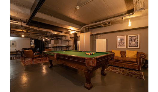 plush74 vibrant city environment 15