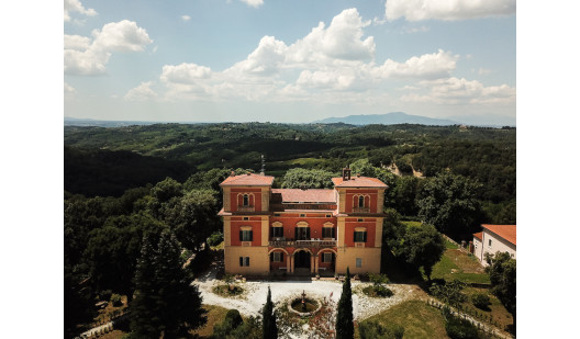 plush74 villa in tuscany 1