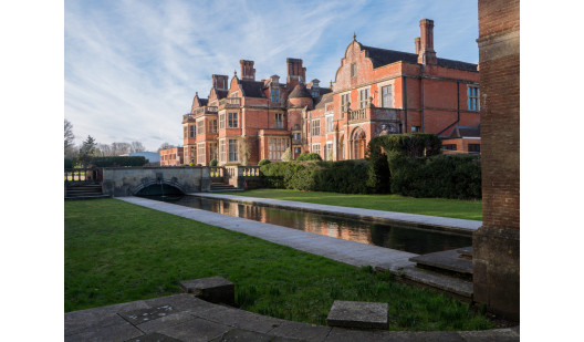 st edwards school achter 7