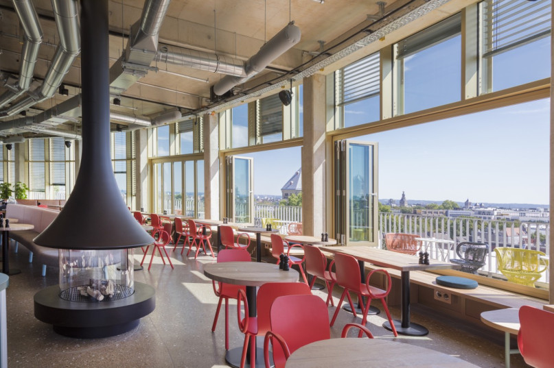 25h circle patriciaparinejad neni large1