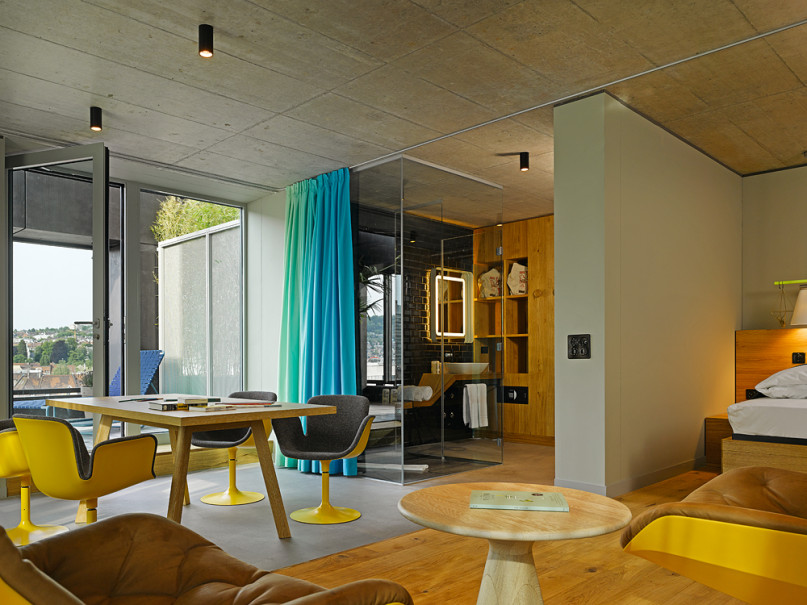 25h langstrasse stephanlemke rooms trainspottingsuite small 4