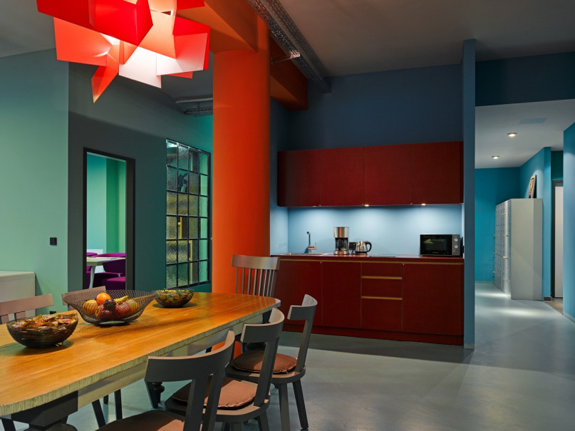 25h trip stephanlemke co working medium 8