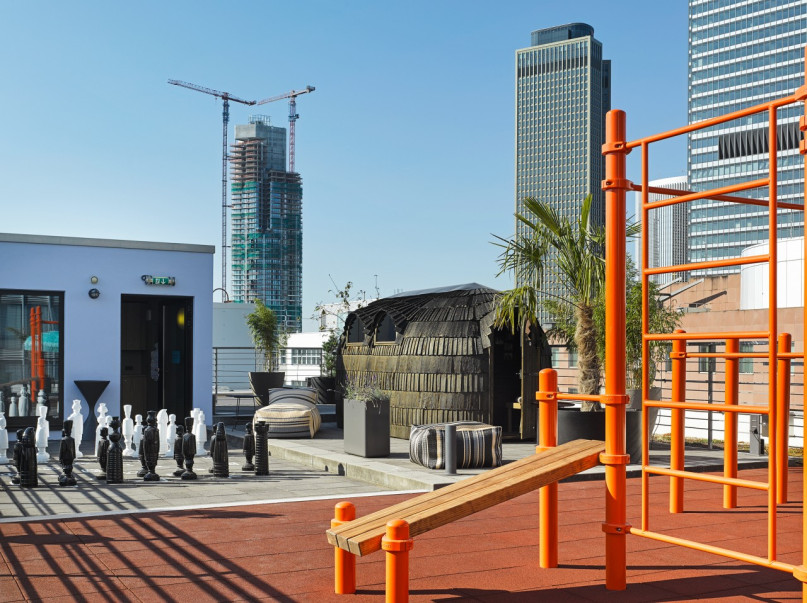 25h trip stephanlemke sauna gym medium 1