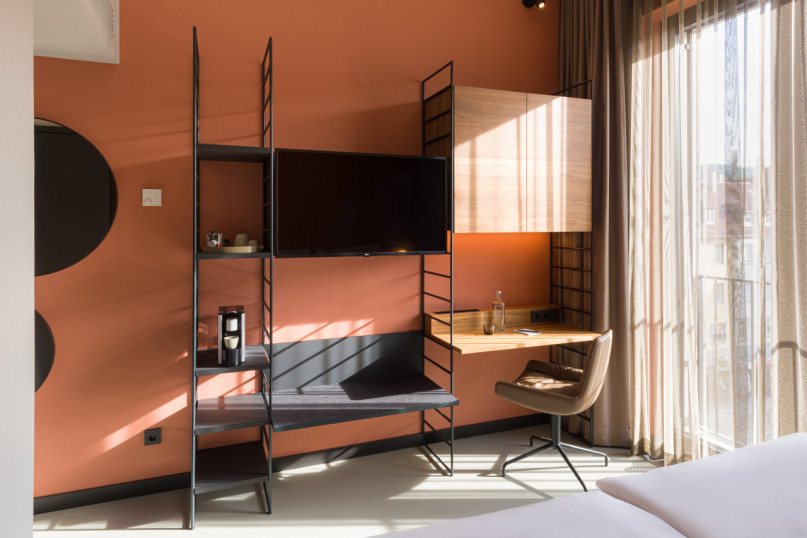 backstage zimmer kai knoerzer