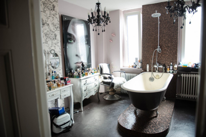 berlinlocationplush745jpeg9