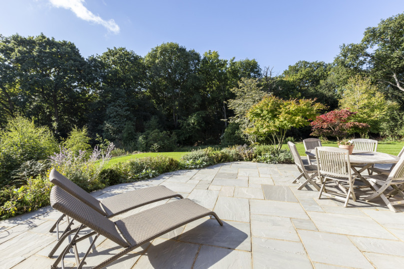 brw outdoor setting 2