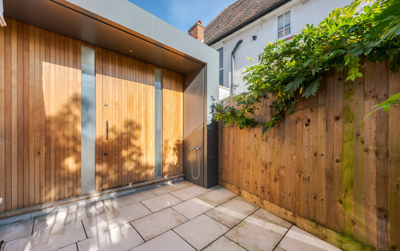 burcote road sw18 30