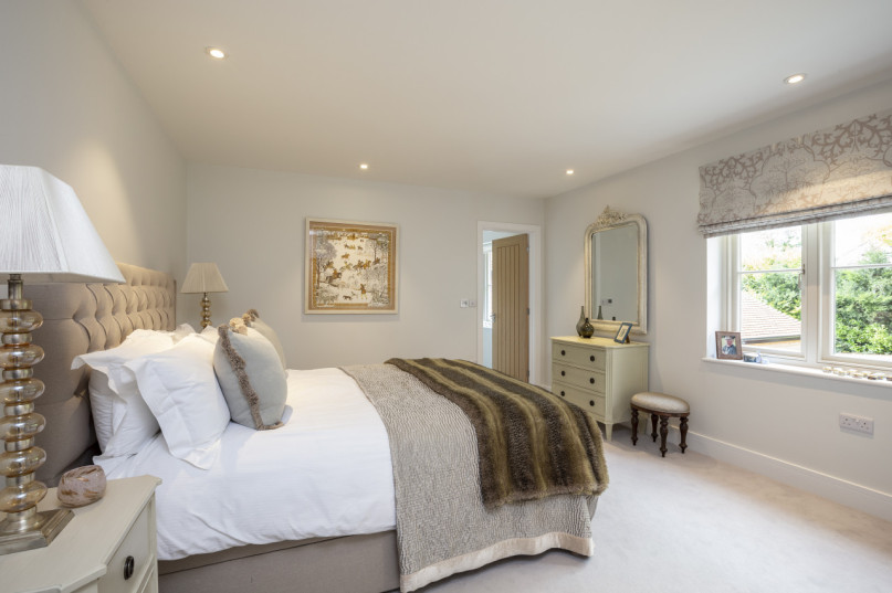 bw bedroom 2 side view