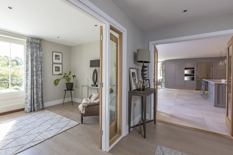 bw hallwaykitchenjpg