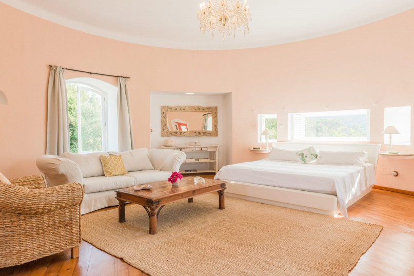 can talaias productions locaitons plush7417