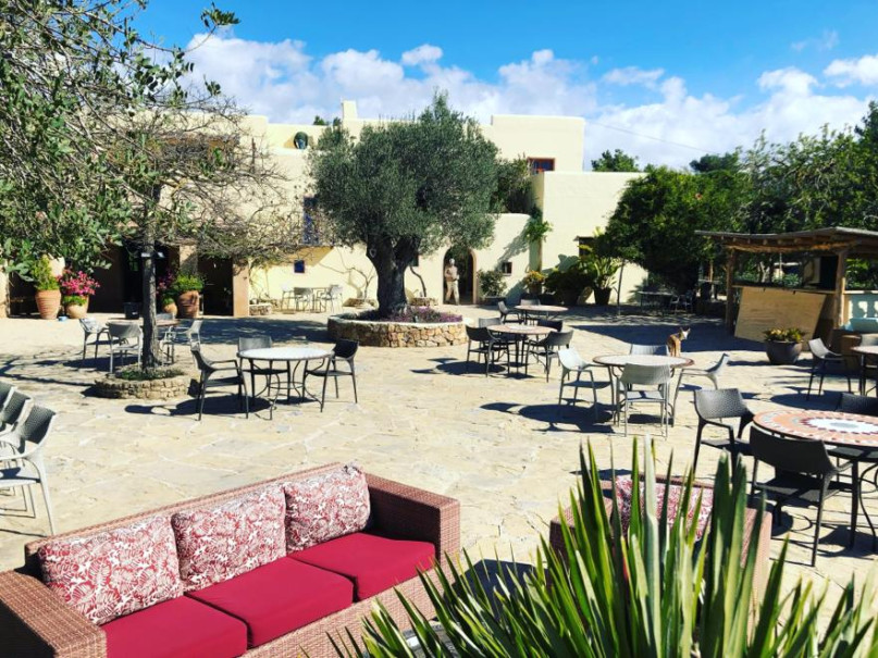 can talaias productions locaitons plush746