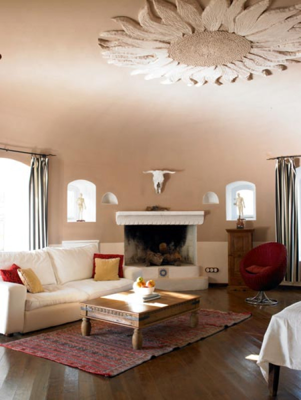 can talaias productions locaitons plush749