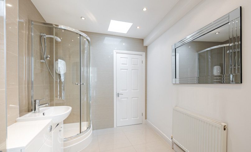 chandos house bathroom 1 alt