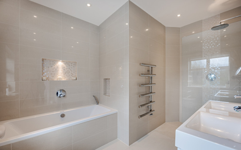 chandos house bathroom 1