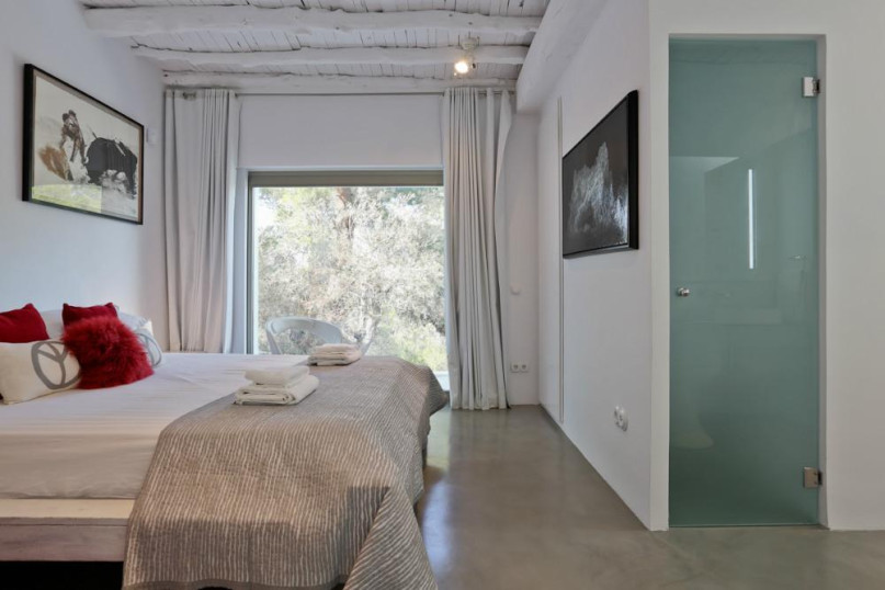 d893b4bb364d453e83b7d08eeaa823d3 1