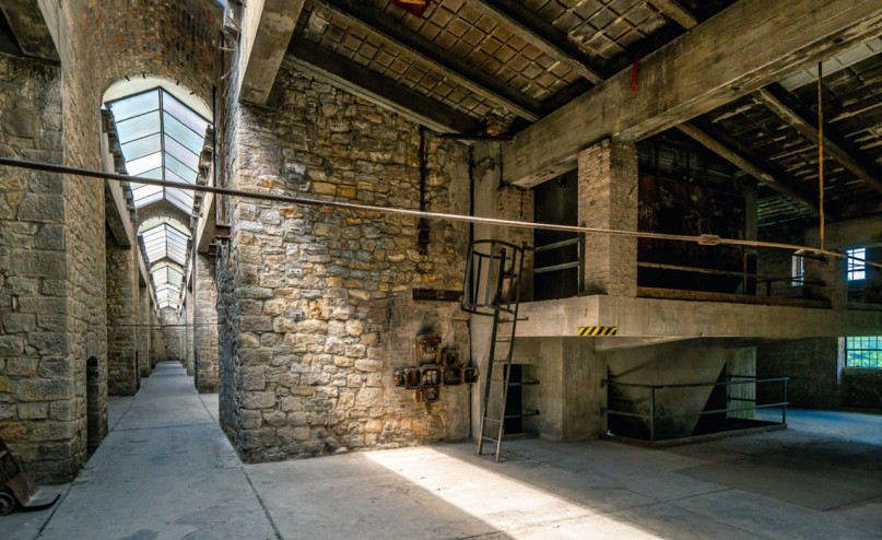 event location brutalism adventure berlin film photo shooting 3