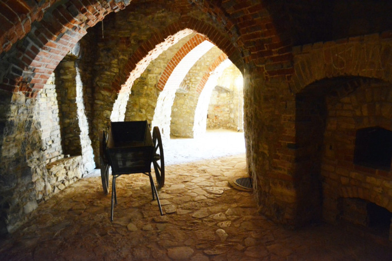 event location brutalism adventure berlin film photo shooting 9