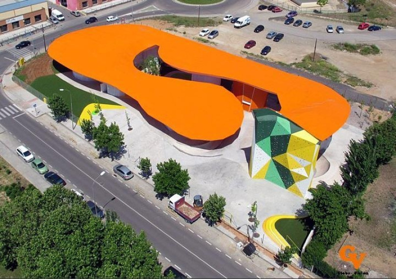 foto edificio factoria joven merida ii