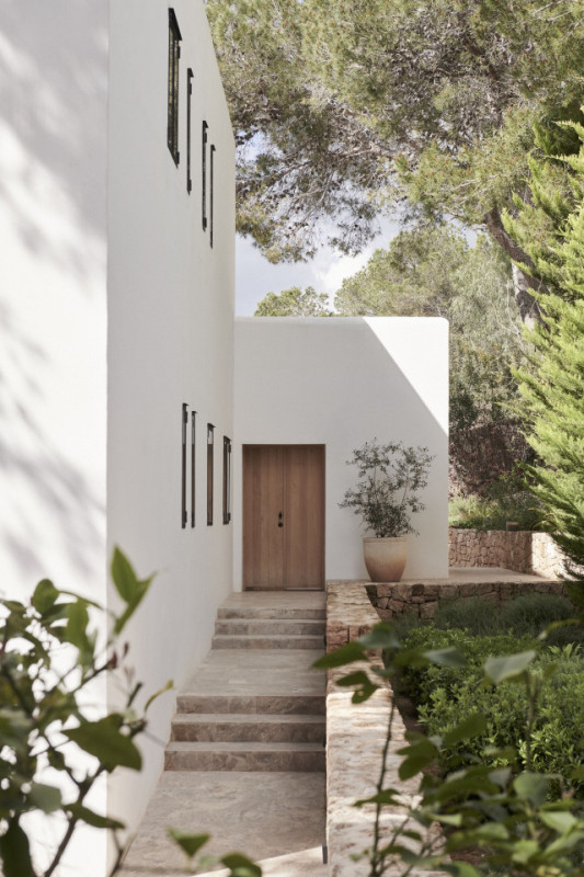 lovely locations ibiza furnet22