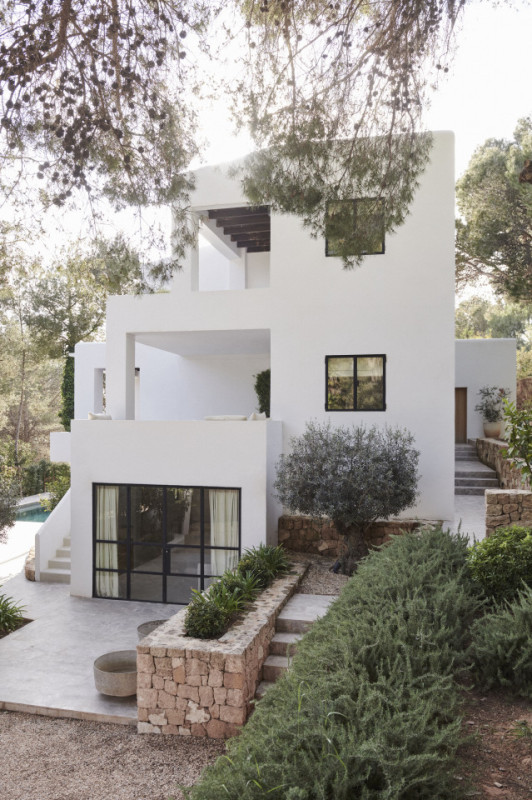 lovely locations ibiza furnet24