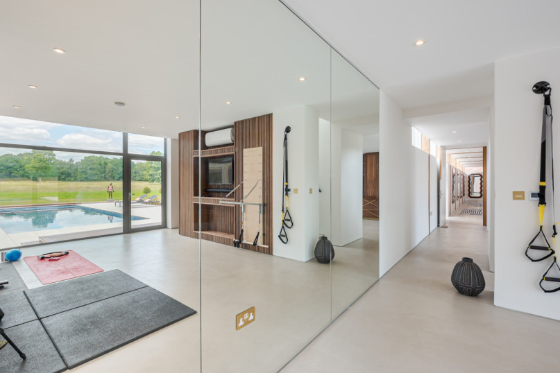 lux pool house new ph 2022 149