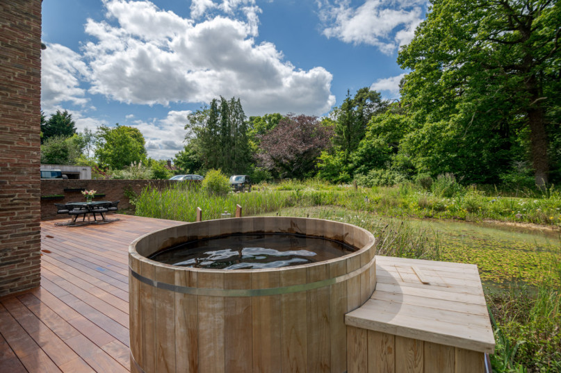 lux pool house new ph 2022 72