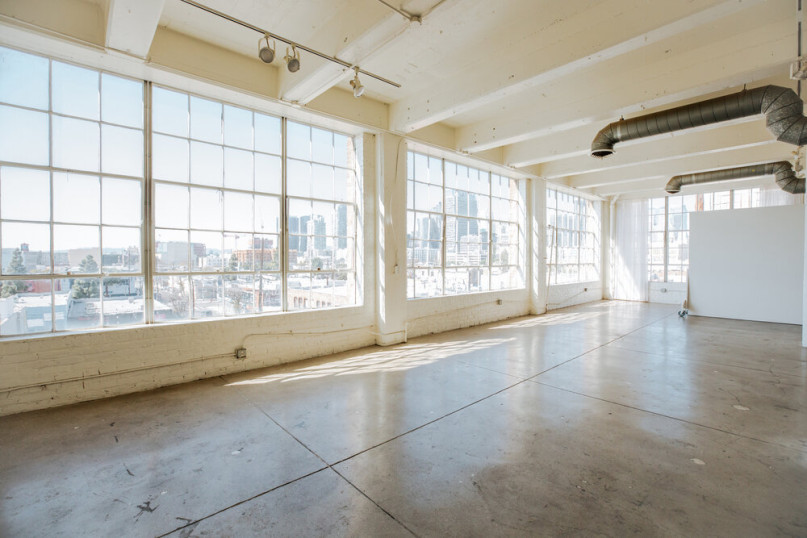plus74 rose petal skyline loft la location1