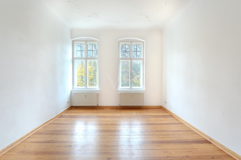 plush 74 bright and spacious berlin altbau 98701 7