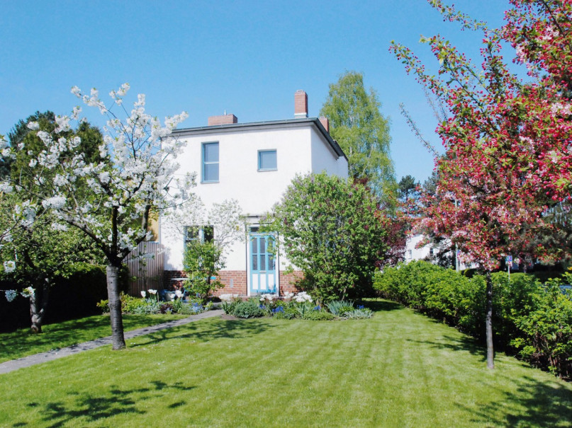 plush74 1920039s style house hufeisensiedlung berlin 8