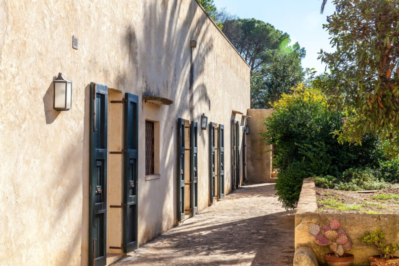 plush74 a cinematic masseria in puglia 17