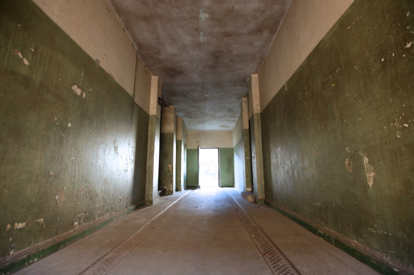 plush74 abandoned staircase 10 (2)