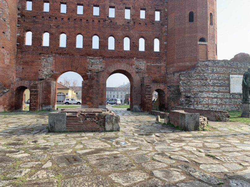 plush74 ancient roman city gate 4