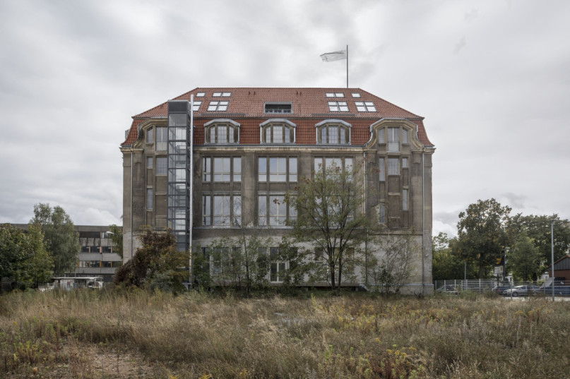 plush74 artist villa east berlin 29